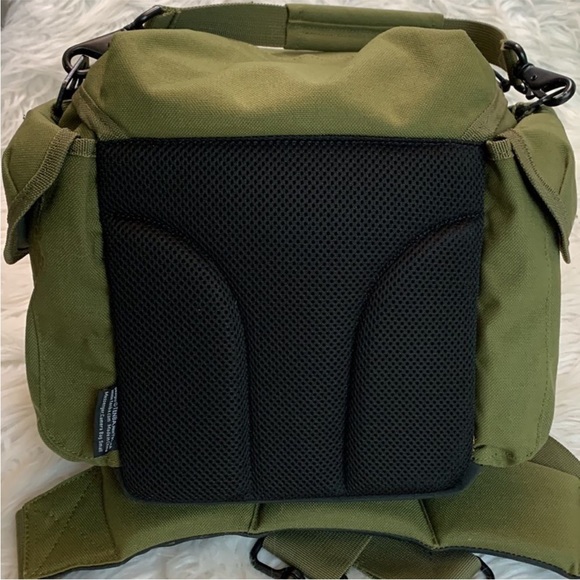TENBA messenger camera bag small olive green - Picture 8 of 14